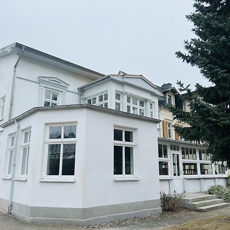 卡洛林酒店 塞巴特黑灵斯多夫 外观 照片